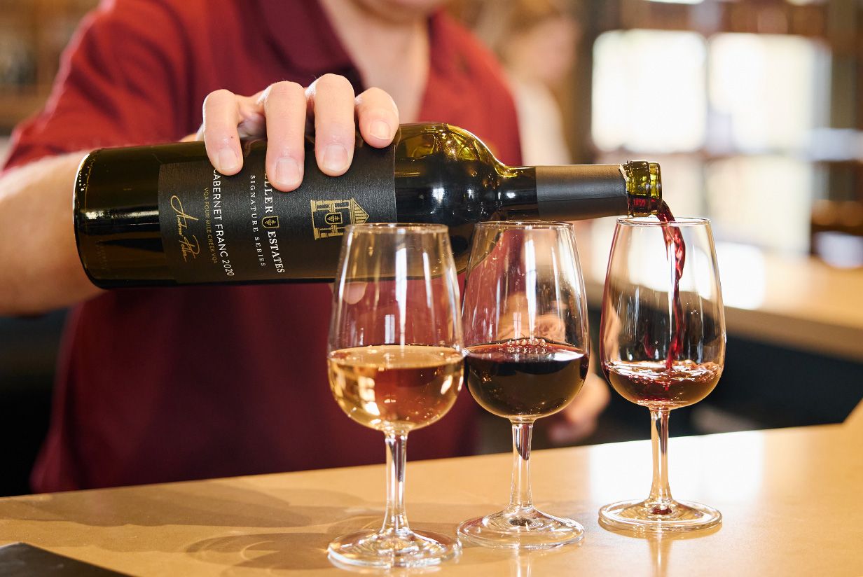 Tour Operator - Peller Estates Bar Tasting