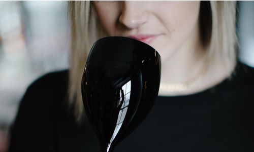 Black Glass Tasting Experience: Love at First Flight